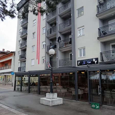 Stan Na Dan Vojo Appartement *